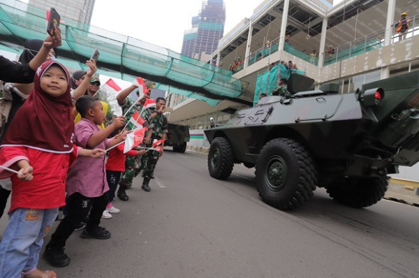 Dukung Kemanunggalan TNI dengan Masyarakat, Pertamina Bagikan 5.000 Paket Sembako pada HUT ke-77 TNI