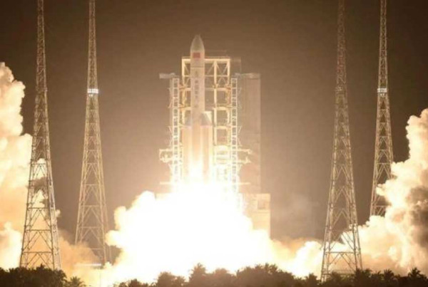 Puing-puing Roket Long March 5B China Seberat 23 Ton Jatuh di Samudra Pasifik