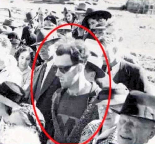 5 Orang yang Mengaku sebagai Time Traveler, Ada yang Berfoto dengan Dirinya pada Masa Depan