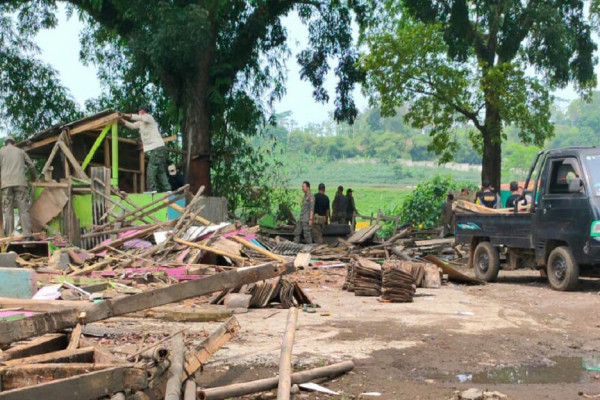 8 Warung Remang-remang Jadi Tempat Mesum Dibongkar Satpol PP KBB