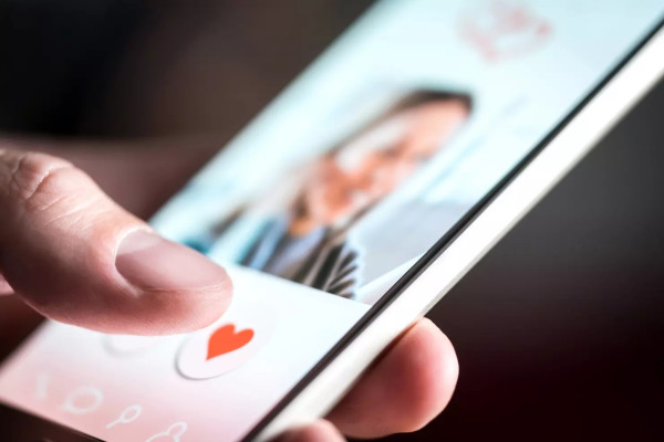 Memburu Cinta dengan Mengandalkan Algoritma