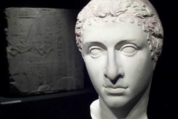 Terowongan di Bawah Kuil Osiris Mesir Diyakini Mengarah ke Makam Cleopatra