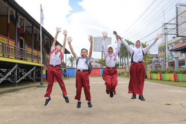 Yuk, Simak Apa Kata Para Kepala Sekolah yang Telah Menerima Dana BOS!