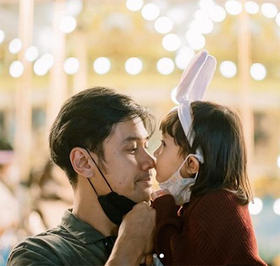 Hari Ayah Nasional, Inilah 7 Hot Daddy yang Kegantengannya Bertambah saat Momong Anak