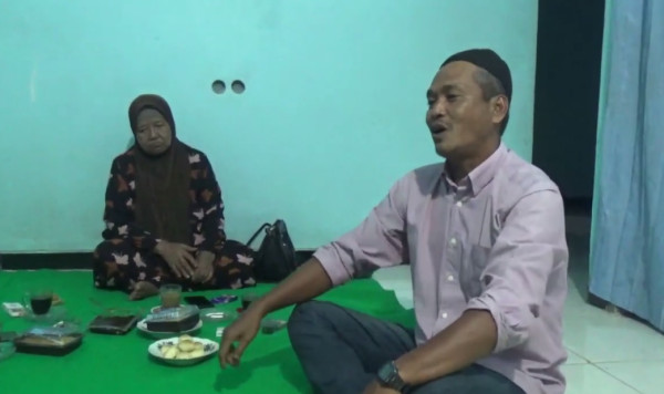 Ketika Ibu Menemukan Anak Kandungnya yang Terpisah selama 25 Tahun di Jember