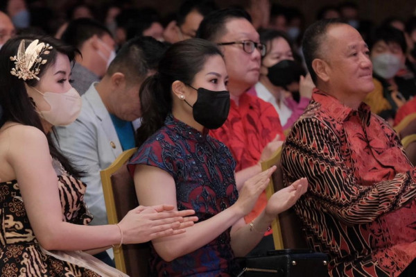 Hadiri Pemilihan Koko Cici Indonesia 2022, Angela Tanoesoedibjo Harapkan Para Pemenang Jadi Duta Pariwisata