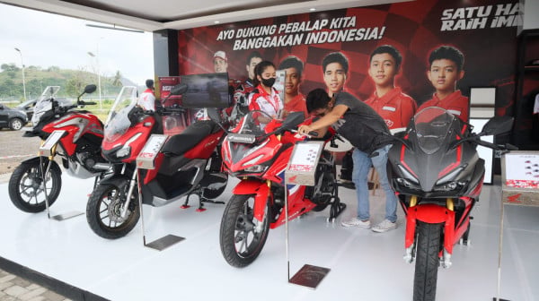 Motor-motor Keren Honda Curi Perhatian di WSBK Mandalika 2022