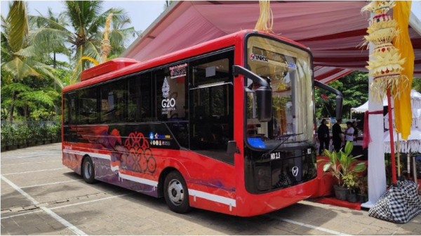Siap Dipakai di G20 Bali, Bus Listrik Merah Putih Diluncurkan 2 Menteri