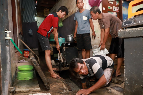 Surabaya Bergerak Hidupkan Tradisi Gotong Royong Warga dalam Keberagaman