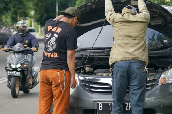 Jangan Main-main, Ini Akibatnya Jika Sering Telat Ganti Oli