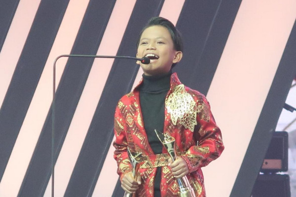 Ayu Ting Ting Boyong 3 Penghargaan, Radja Sukses Menggetarkan Panggung ADI 2022