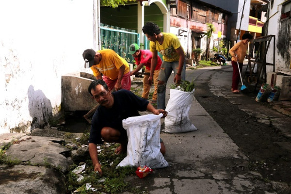 Pemkot Surabaya Inisiasi Surabaya Bergerak untuk Hidupkan Kembali Tradisi Gotong Royong