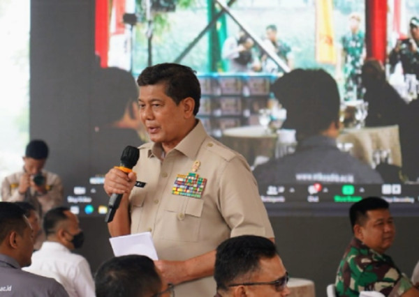 Romantisme Sungai Citarum dan Kenangan Doni Monardo