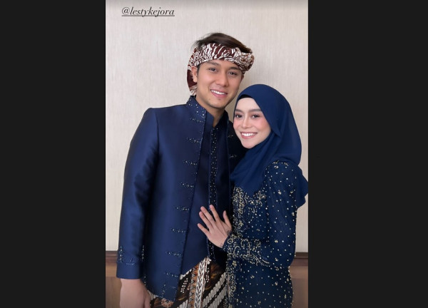 3 Momen Lesti Kejora dan Rizky Billar Tampil Kompak dan Mesra di Hari Pernikahan sang Adik
