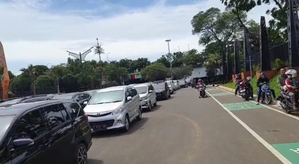 Taman Mini Buka Perdana Pascadirevitalisasi, Pengunjung Membeludak
