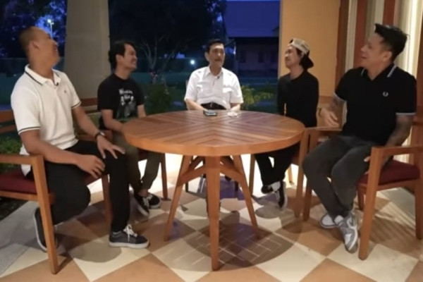 Kisah Luhut Pandjaitan Awal Tertarik Masuk TNI hingga Tak Dikenali Anaknya