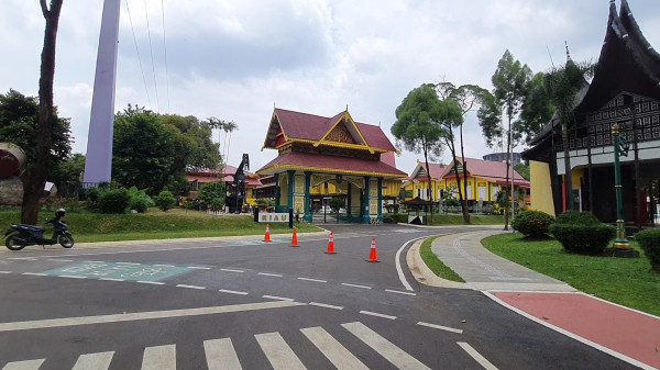 Taman Mini Buka Perdana Pascadirevitalisasi, Pengunjung Membeludak