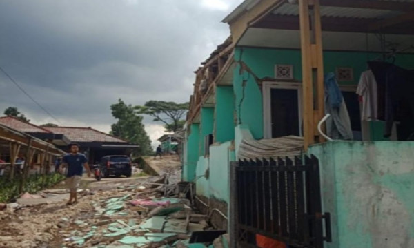 Gempa Dahsyat Cianjur, Banyak Jatuh Korban dan Bangunan Rusak Berat