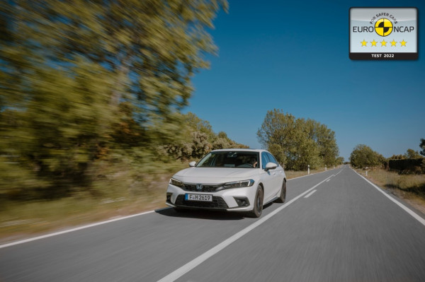 Honda Civic e:HEV Raih Bintang 5 EURO NCAP, Buktikan Keamanan Mobil Hybrid