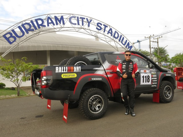 Tampilan Mitsubishi Triton Ralliart Jadi Anomali di AXCR 2022