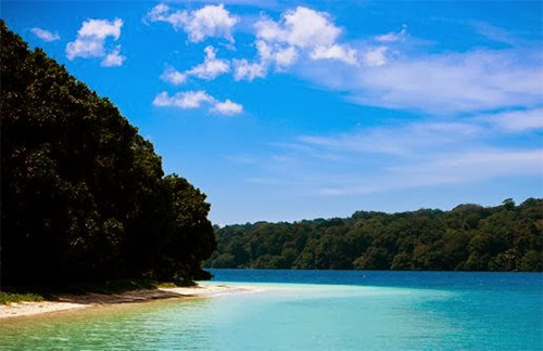 4 Destinasi Wisata Cantik di Sekitar Taman Nasional Ujung Kulon