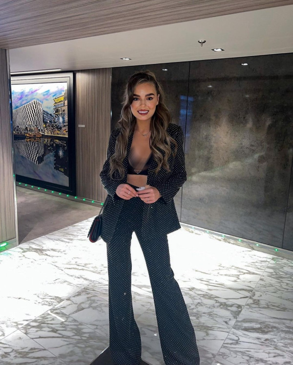 5 WAGs Cantik Pasangan Bintang Sepakbola Inggris di Piala Dunia 2022