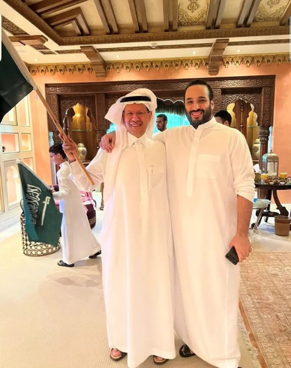 MBS Berlutut dan Berdoa Rayakan Kemenangan Arab Saudi di Piala Dunia 2022