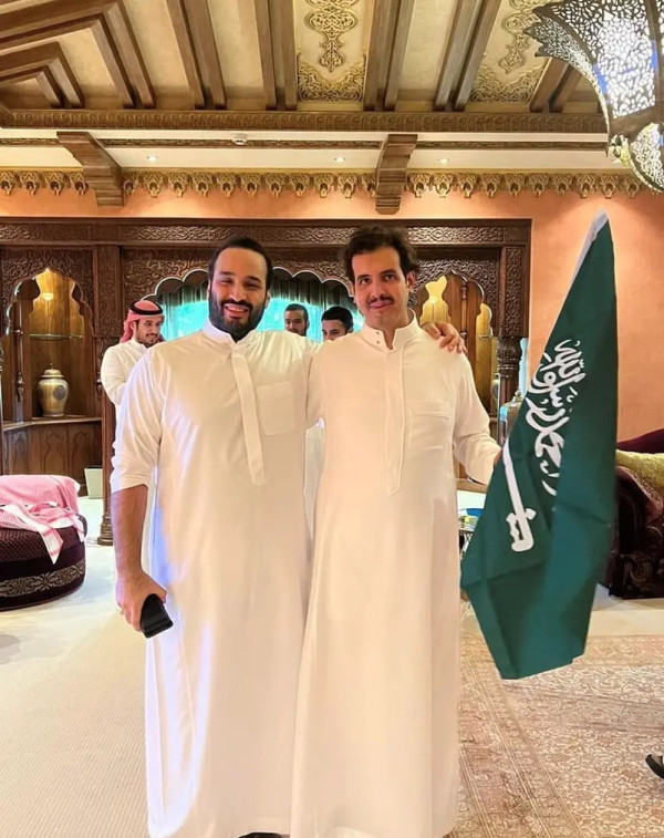 MBS Berlutut dan Berdoa Rayakan Kemenangan Arab Saudi di Piala Dunia 2022