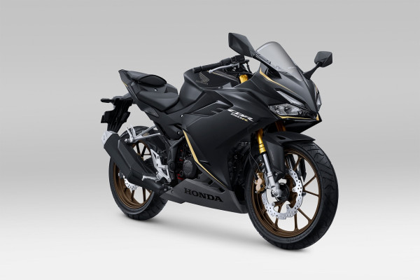 New CBR150R Punya Stripping Baru Lebih Agresif, Harga Tetap!