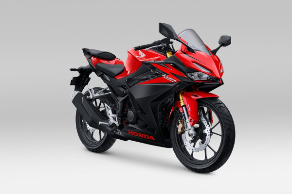 New CBR150R Punya Stripping Baru Lebih Agresif, Harga Tetap!