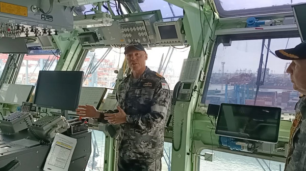 Intip Kecanggihan Kapal Perang HMAS Adelaide yang Bersandar di Tanjung Priok