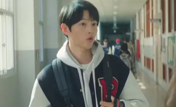 4 Kritikan untuk Reborn Rich, Drakor Rating Tinggi dari Song Joong-Ki