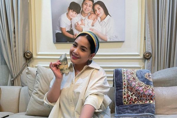 4 Artis Indonesia yang Pernah Berprofesi Jadi Guru, Salah Satunya Istri Sultan Andara