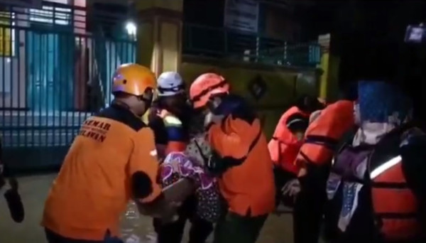 Banjir Rendam 3 Kecamatan di Jombang, Ketinggian Air 1,5 Meter Lebih