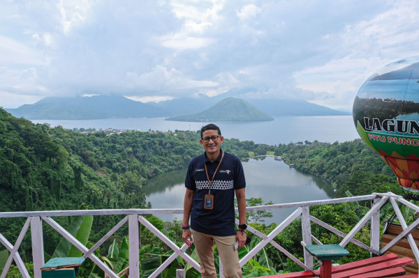Nikmati Keindahan Pulau Maitara, Sandiaga Uno: Ini Daya Tarik Wisata Ternate