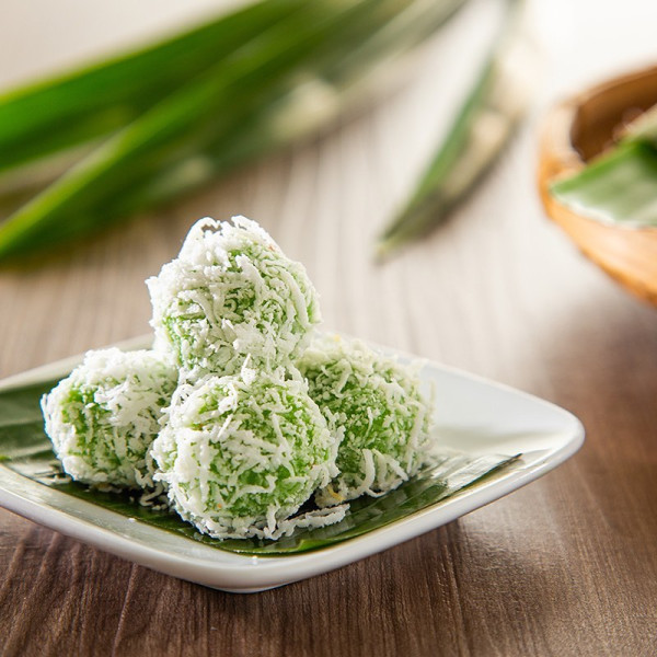 7 Dessert Terpopuler Asal Indonesia, Ada Dadar Gulung hingga Kolak!