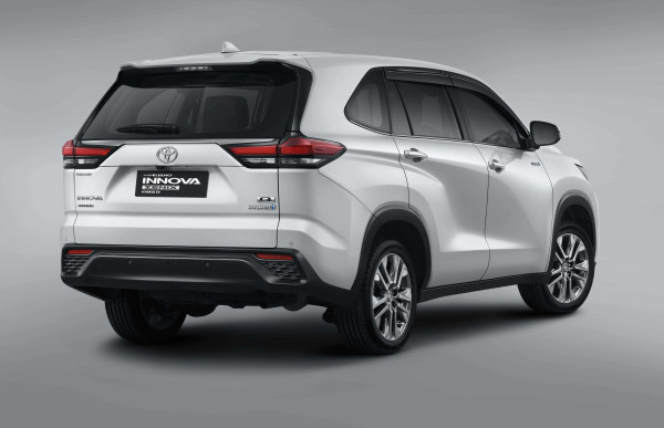 7 Rekomendasi Mobil Hybrid Terbaik yang Bisa Dibeli di 2022