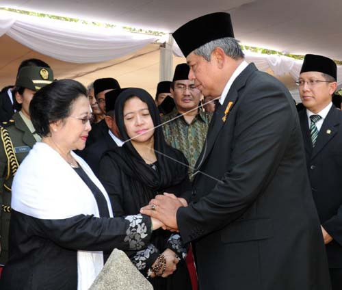 5 Momentum Jabat Tangan dan Tegur Sapa SBY dengan Megawati