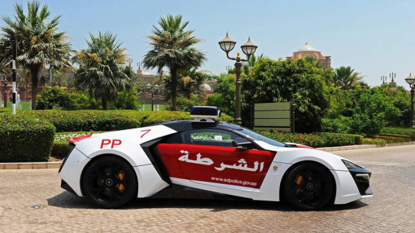 10 Mobil Polisi Terbaik di Dunia, Ada Supercar hingga Mobil Listrik