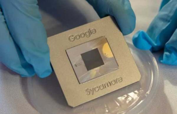 Ilmuwan Google Bikin Lubang Cacing Holografik, Dapat Dilintasi Komputer Kuantum