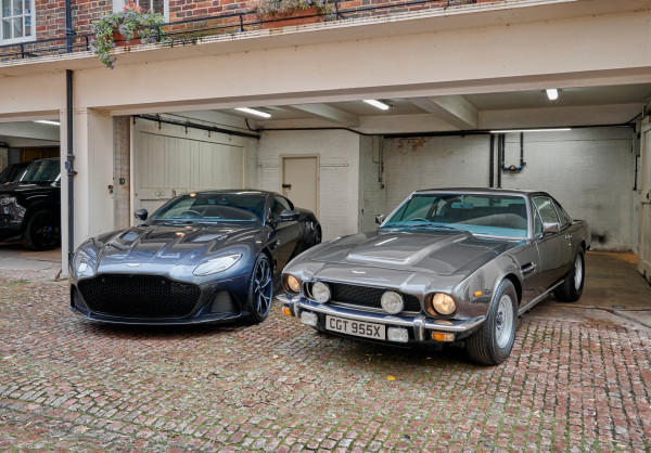 Dibekali Senapan Mesin, Aston Martin DB5 Milik James Bond Laku Rp 53 Miliar