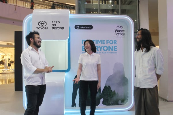 Toyota Ingin Konsumen Melek Isu Netralitas Karbon, Sediakan Waste Station di Pusat Perbelanjaan