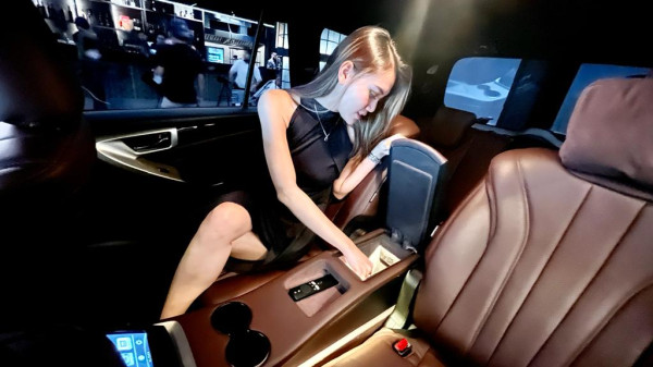 Siapkan Rp 88 Juta, Interior Innova Anda Bisa Diubah Semewah Toyota Alphard