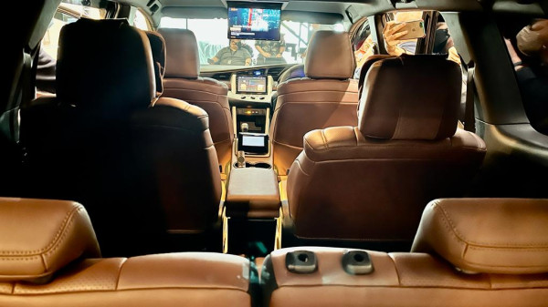 Siapkan Rp 88 Juta, Interior Innova Anda Bisa Diubah Semewah Toyota Alphard