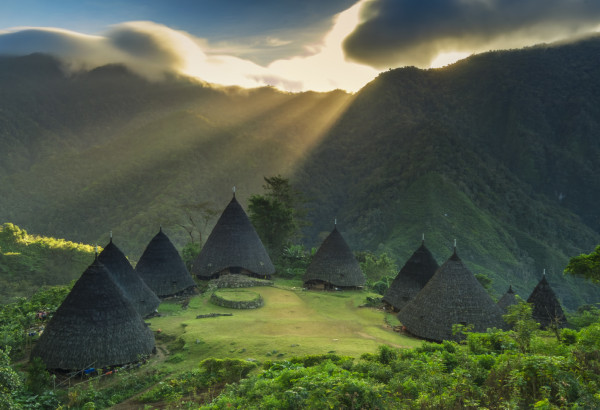 5 Destinasi Wisata Tak Biasa untuk Liburan Akhir Tahun, Nomor 2 Negeri di Atas Awan