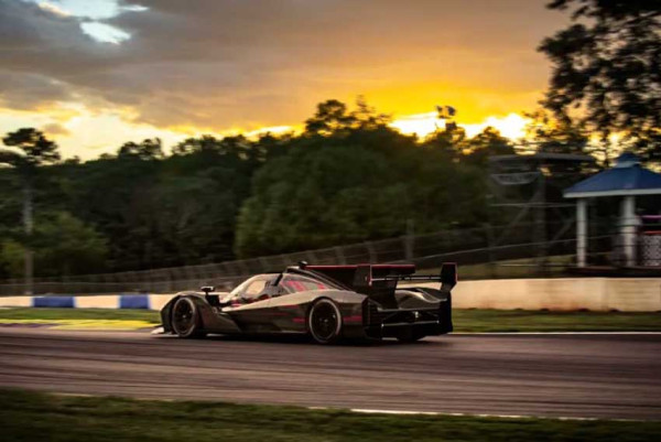 Mobil Balap Hybrid Cadillac Siap Jalani Pengujian 24 Jam di Daytona