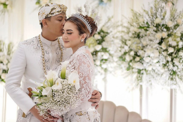 4 Artis Indonesia yang Menikah Kedua Kalinya di Usia 40-an, Nomor 3 Dipersunting Pengusaha Tajir