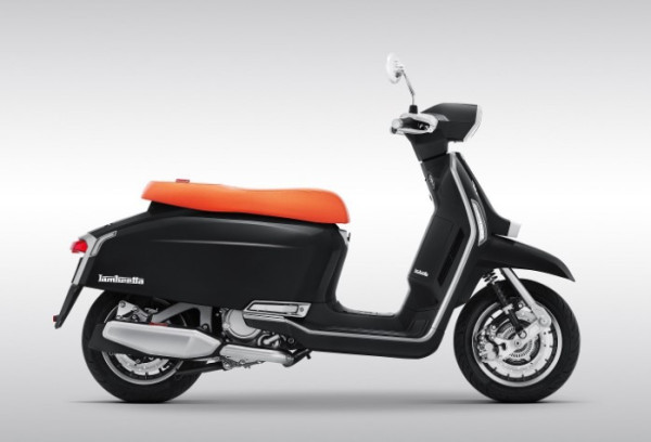 Lambretta G350 Tantang Vespa GTS 300 dengan Harga Jauh Lebih Murah