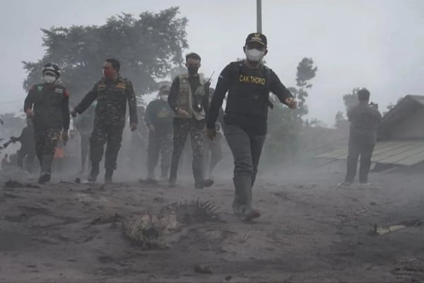Awan Panas Gunung Semeru Terjang Lumajang, Jembatan dan Rumah Warga Tertimbun Material Vulkanik