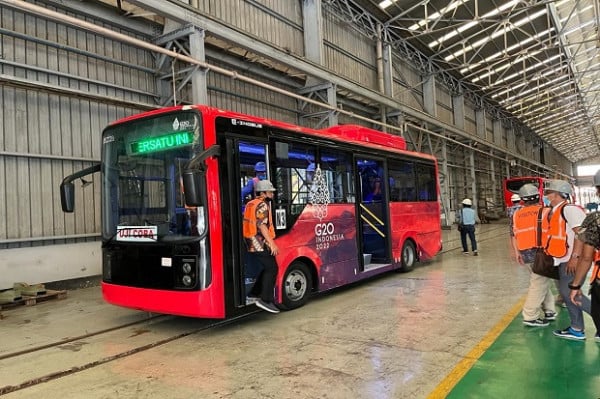 Bus Listrik Merah Putih: Kolaborasi Perguruan Tinggi dan Industri untuk Transisi Energi Berkelanjutan